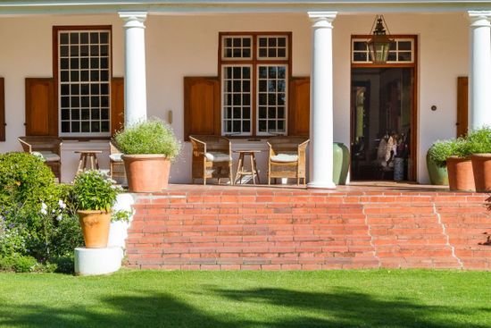 Photo 2 of Le Marais Villa accommodation in Constantia, Cape Town with 5 bedrooms and 5 bathrooms