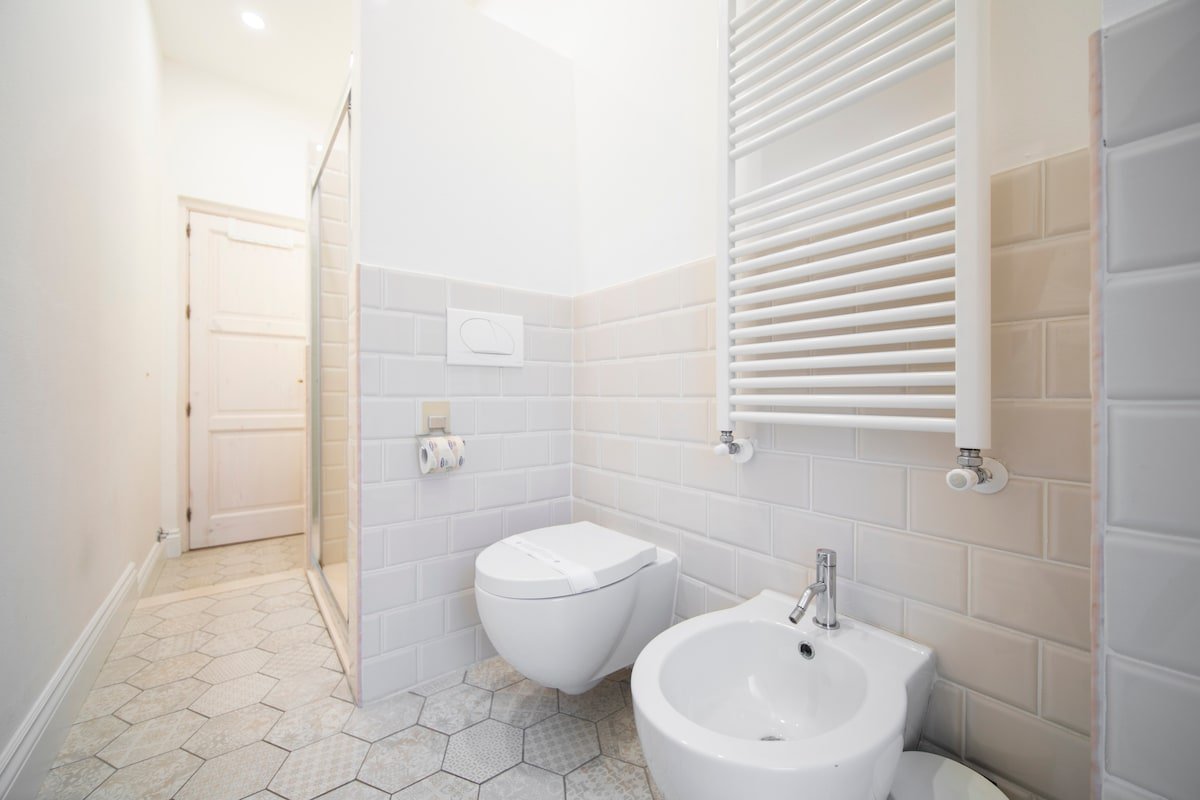 Florentine Nest in Piagentina gallery image 5