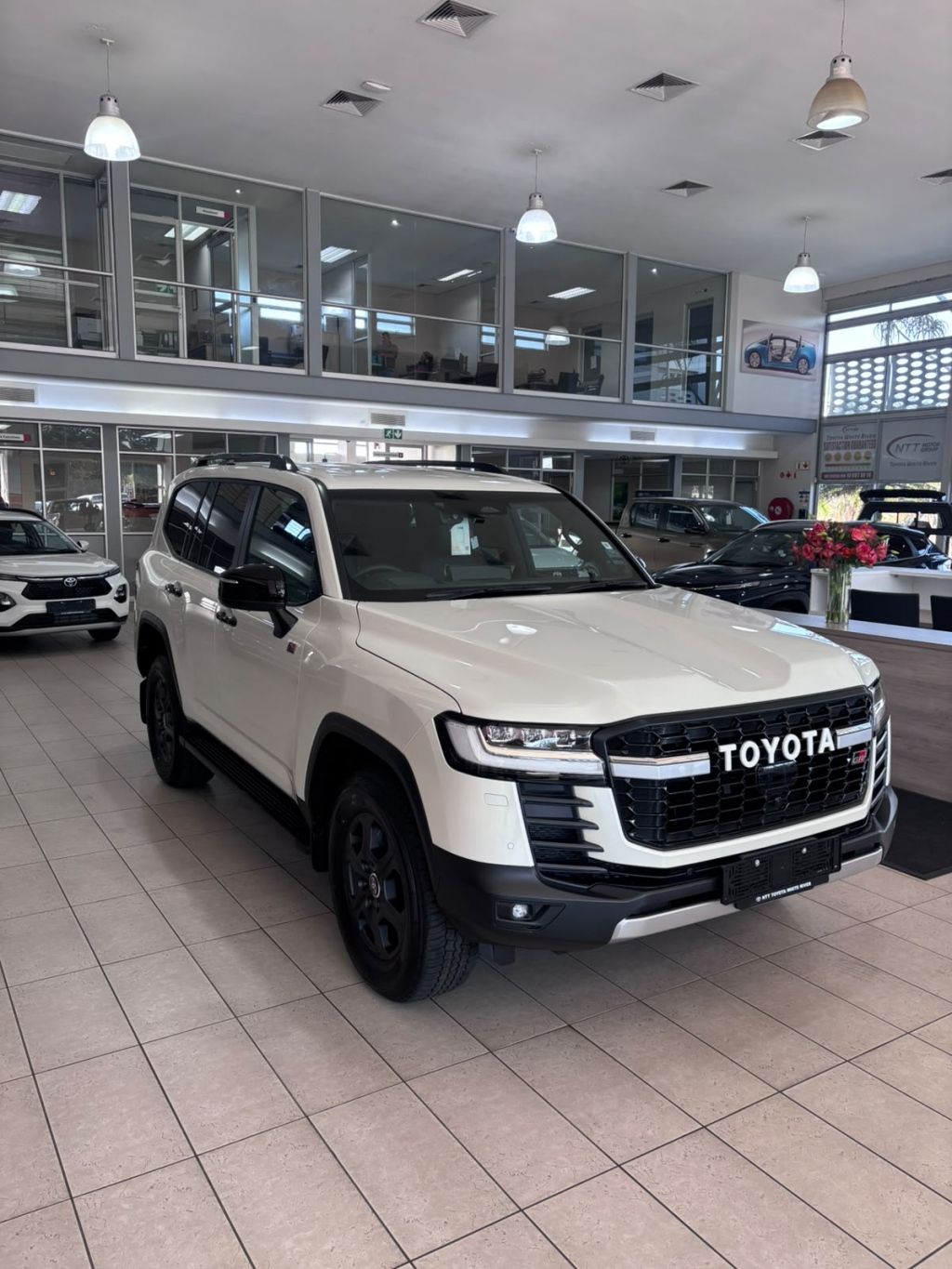 TOYOTA LANDCRUISER 300 V6 3.3D GR-S for Sale in South Africa