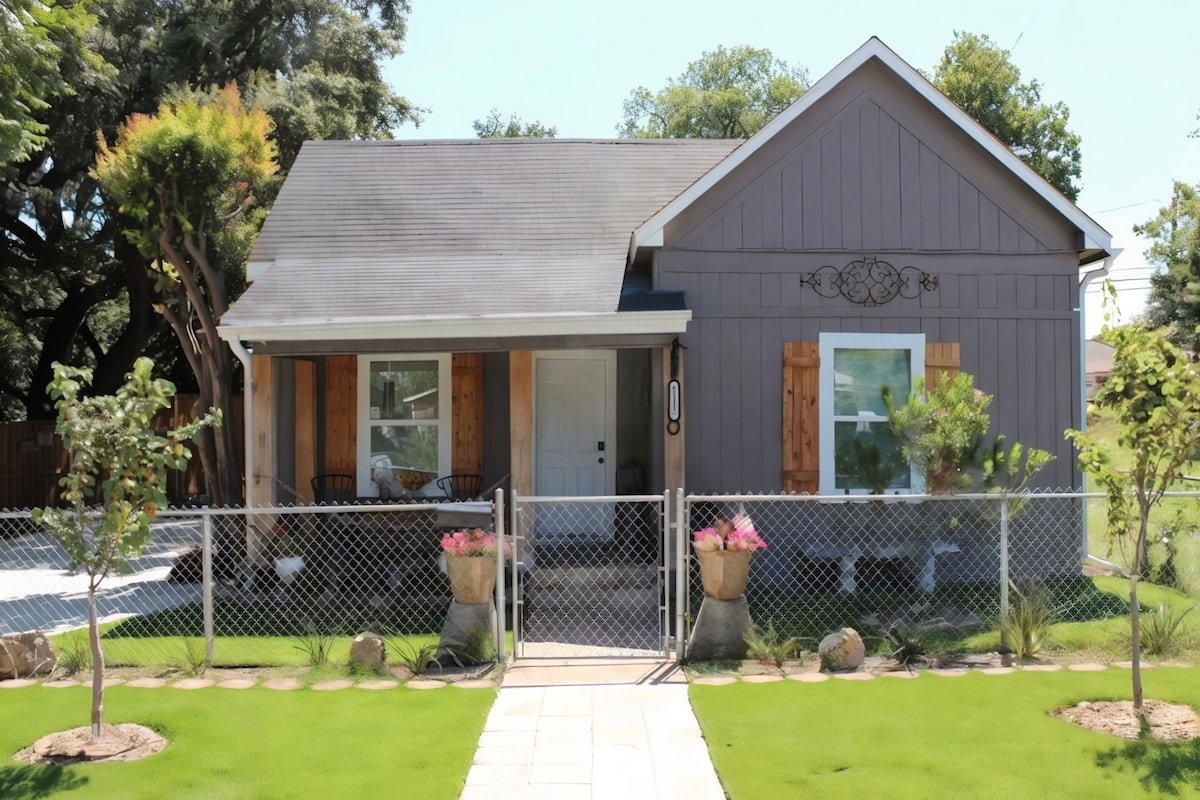 The Stockyards Ranch Retreat gallery image 2