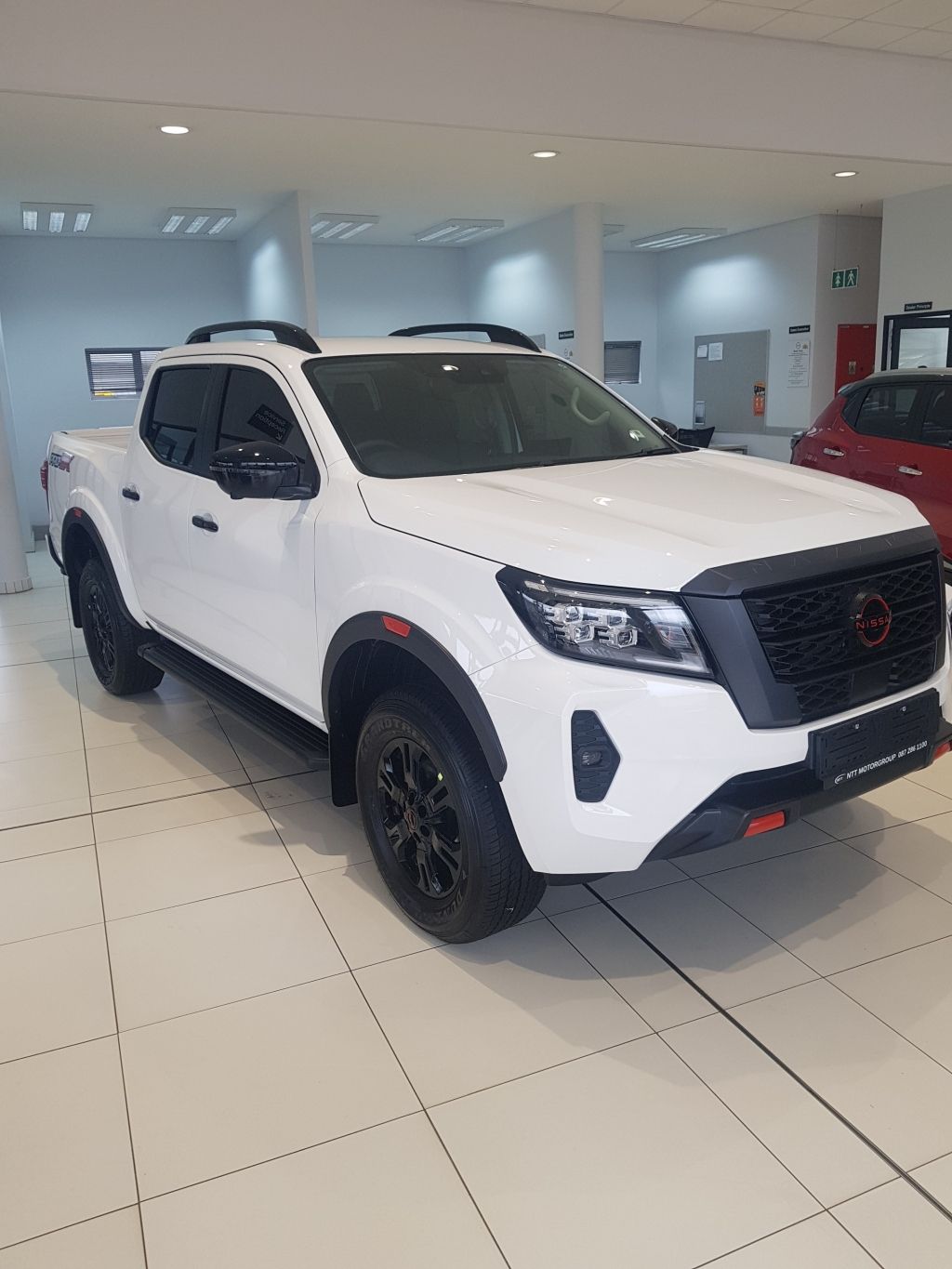NISSAN NAVARA 2.5DDTI PRO-2X A T D C P U for Sale in South Africa