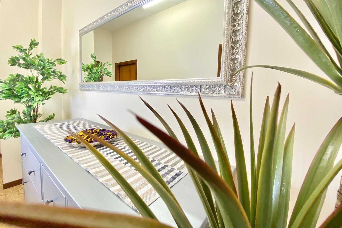 Attico Costa 17 [5 minuti a piedi dalla stazione] gallery image 5