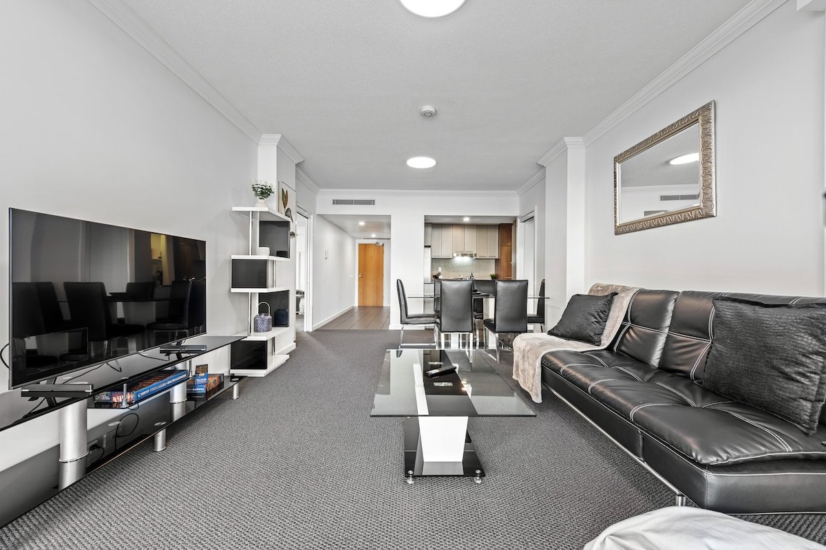 Prime Position! 3Bed/2Bath/1Car ~ 10mins to CBD gallery image 4