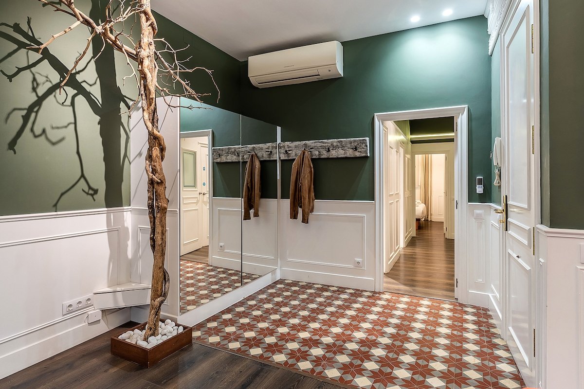 Deluxe Apartment by Tallers EnjoyBCN Apartments gallery image 4