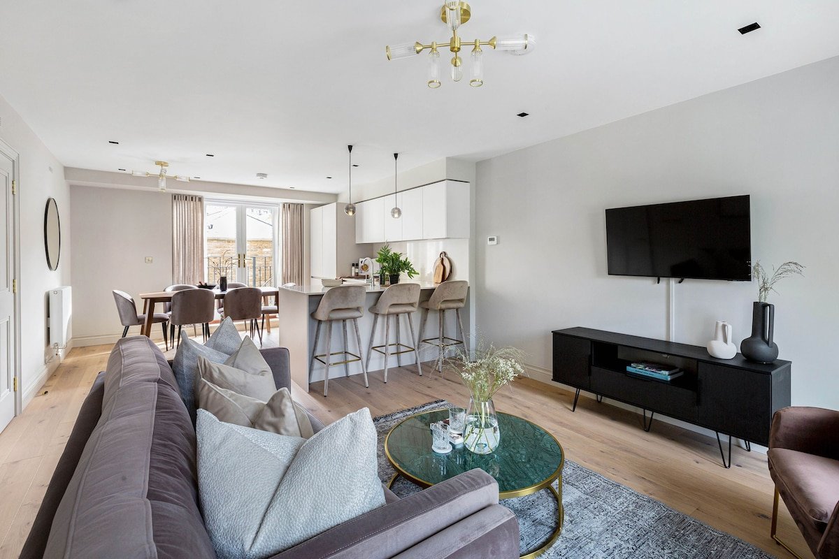 Sloane Square 3 bedroom apartment gallery image 2