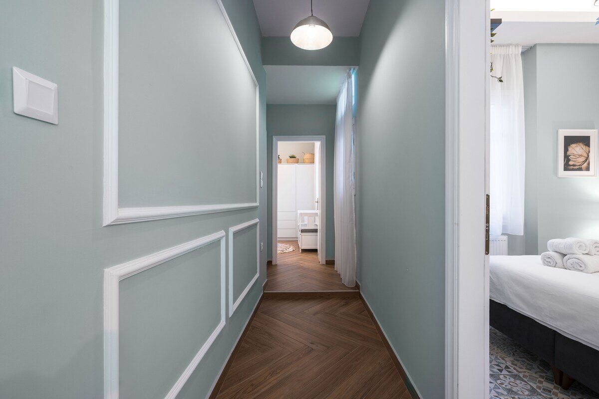 Homevision – Architectural Condo gallery image 5