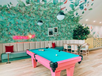 BRAND NEW ★ IG WORTHY, GIRLY PAD, W/ KARAOKE ROOM