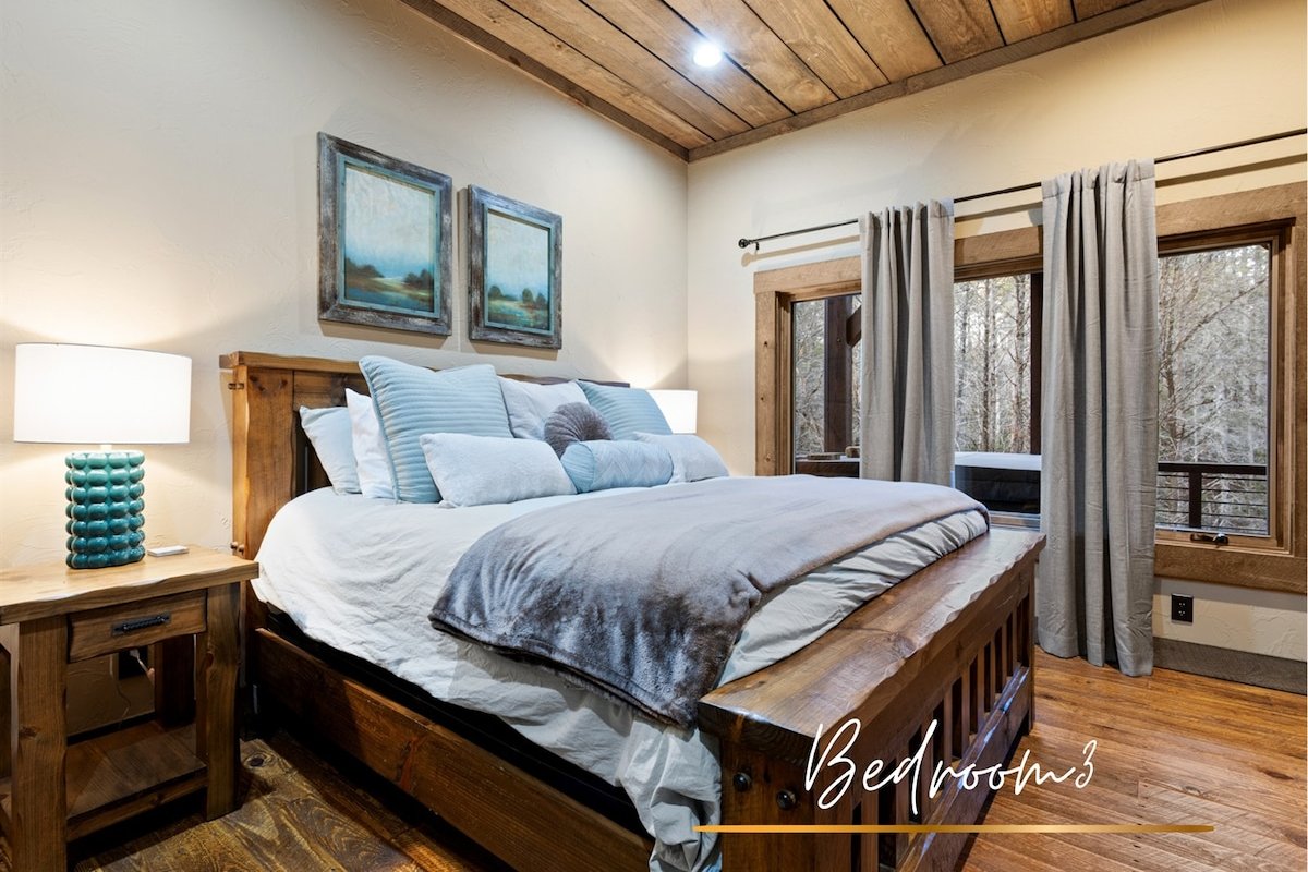 Creekside Nights, Cozy Fires & Endless Fun Await gallery image 4