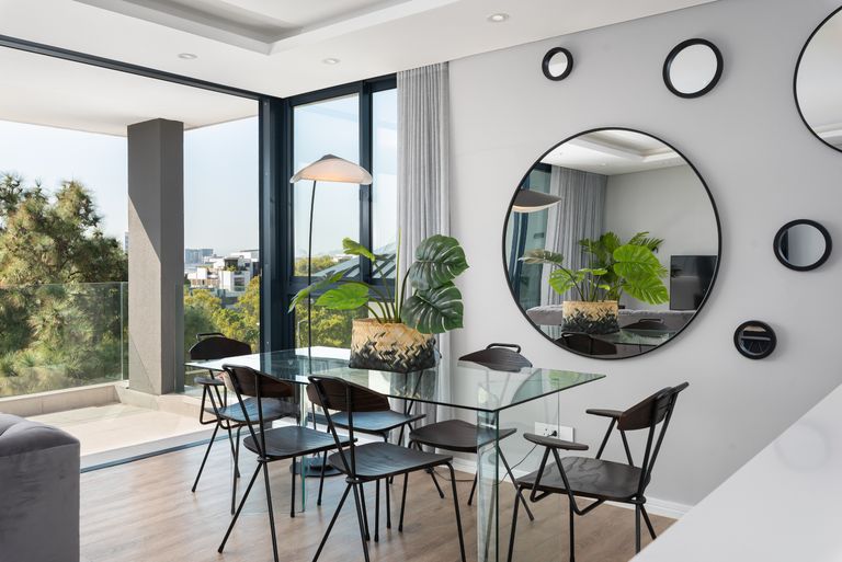 Lux Chic Apartment featured image