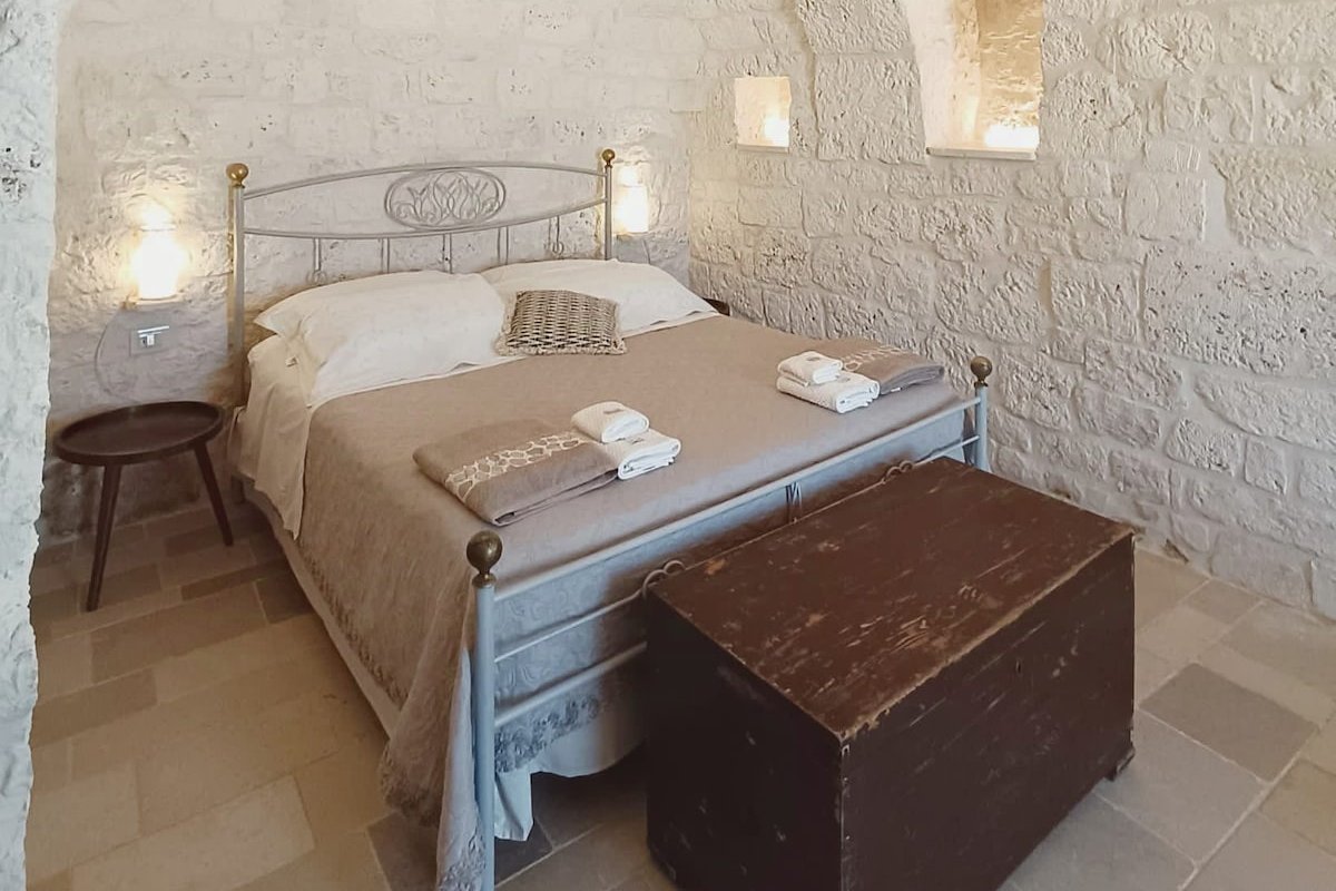 Trulli Fortunato – Private, heated swimming pool gallery image 5