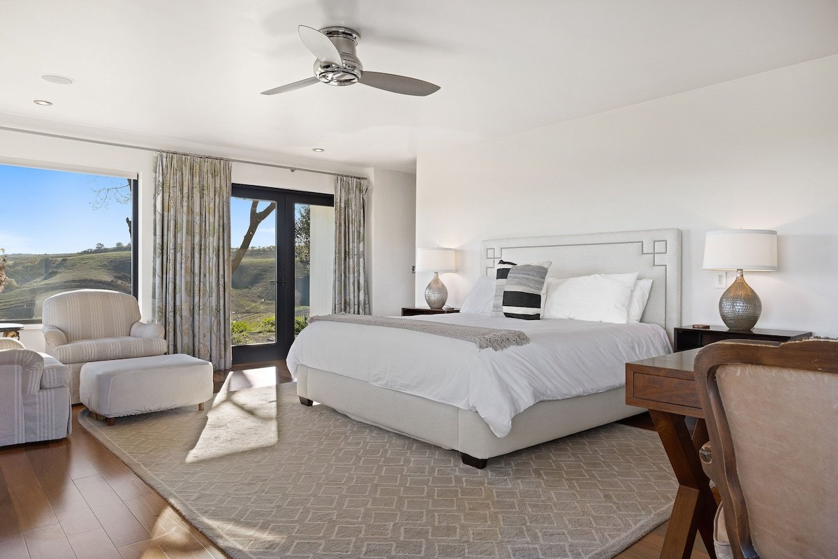 Wine Country Estate w/ Pool, Hot Tub + Firepit gallery image 2