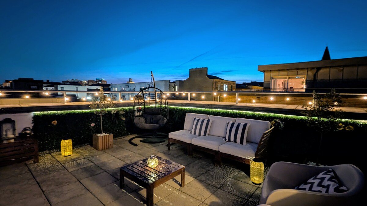 Penthouse / rooftop terrace The heart of the city gallery image 4