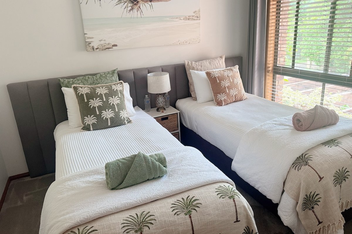 Spacious Two Bedroom Light Filled Lovely gallery image 4