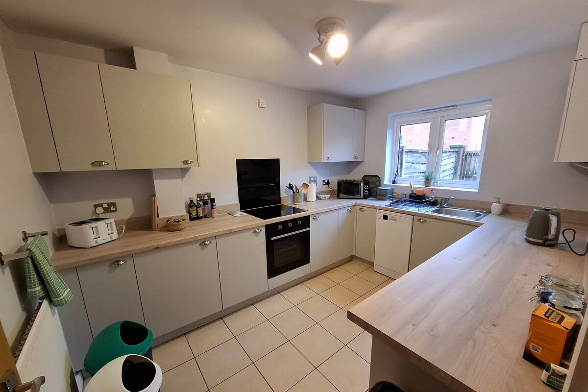 Hulme House. 10 min to Castlefield & Deansgate. gallery image 4