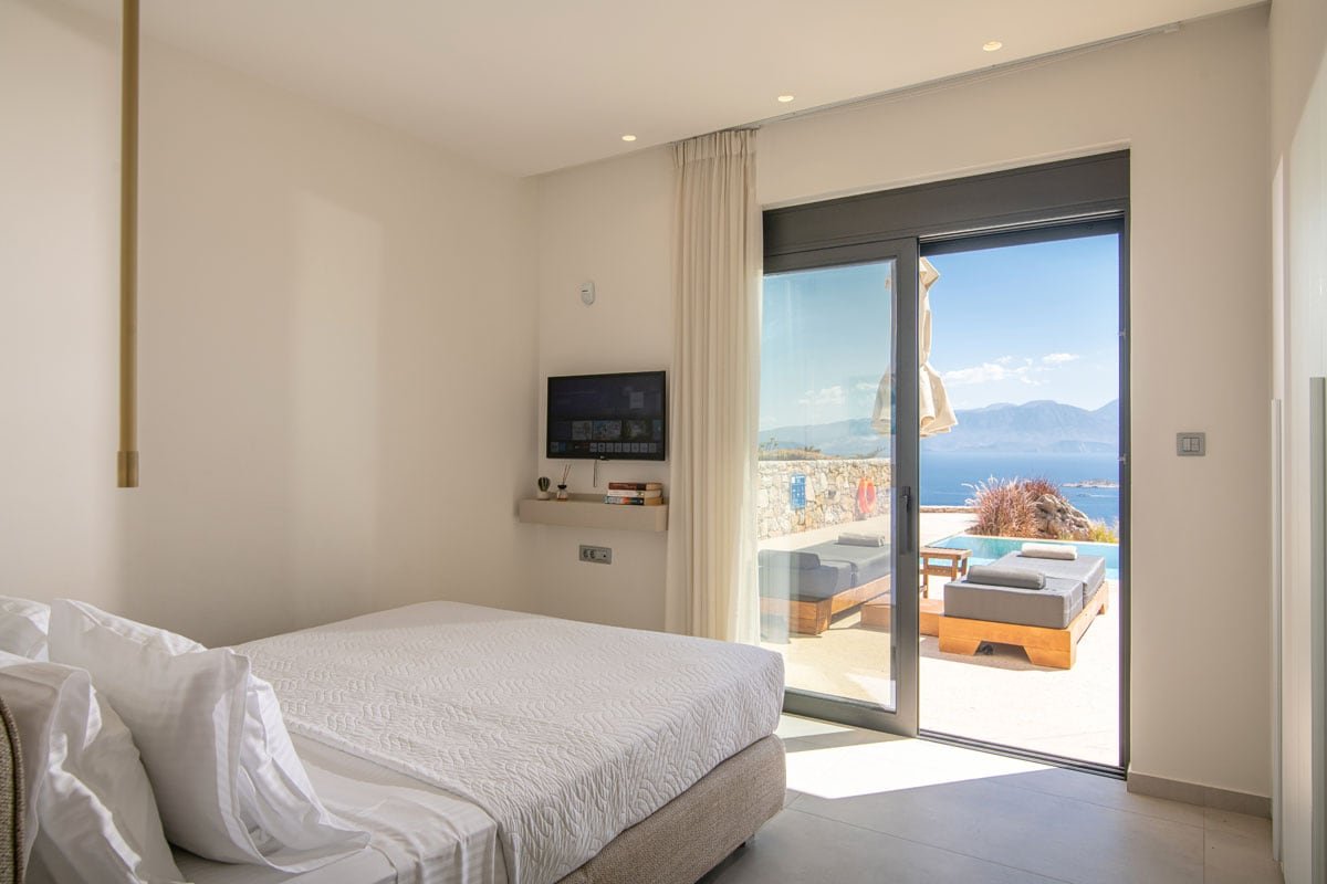 Horizon View Villa with Endless View gallery image 3