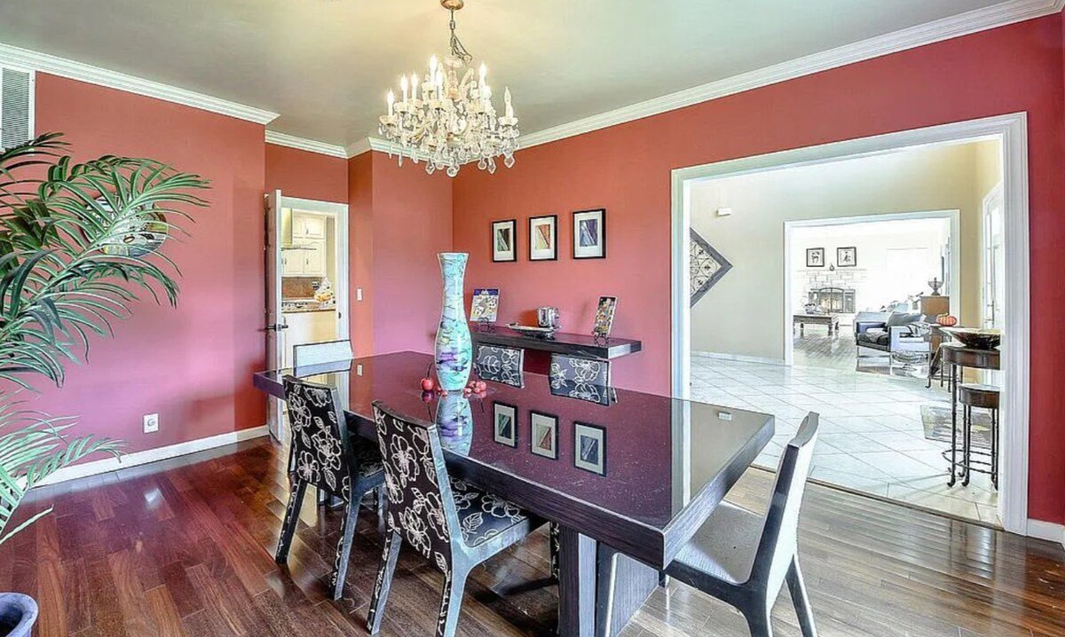 Skyhill gallery image 3