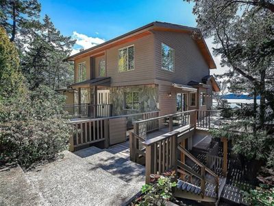 SaliHaven: Oceanfront 4Bedrooms 5Beds 3.5Bath