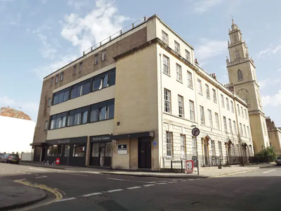 (7.6.5) All 3 Floors – 24 beds. Central – Parking