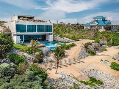 Bella Rocca by Grand Cayman Villas