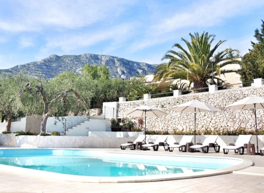 CHARMING PUGLIA VILLA SIMONE gallery image 3