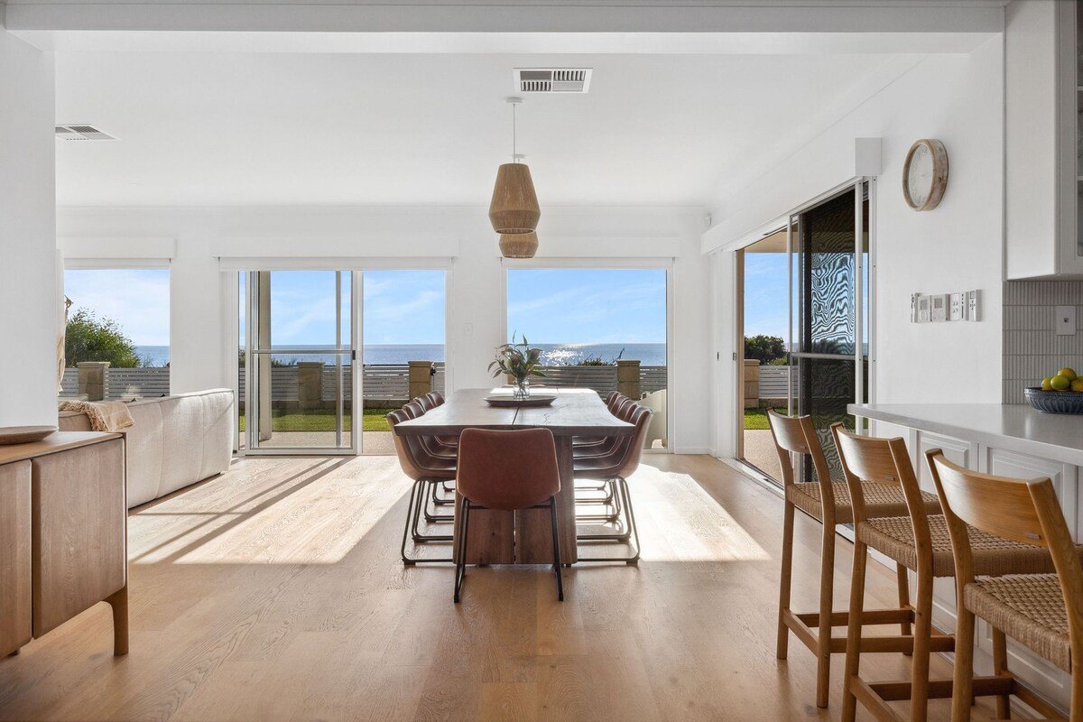 Yoondoordo Luxury Beach House gallery image 5