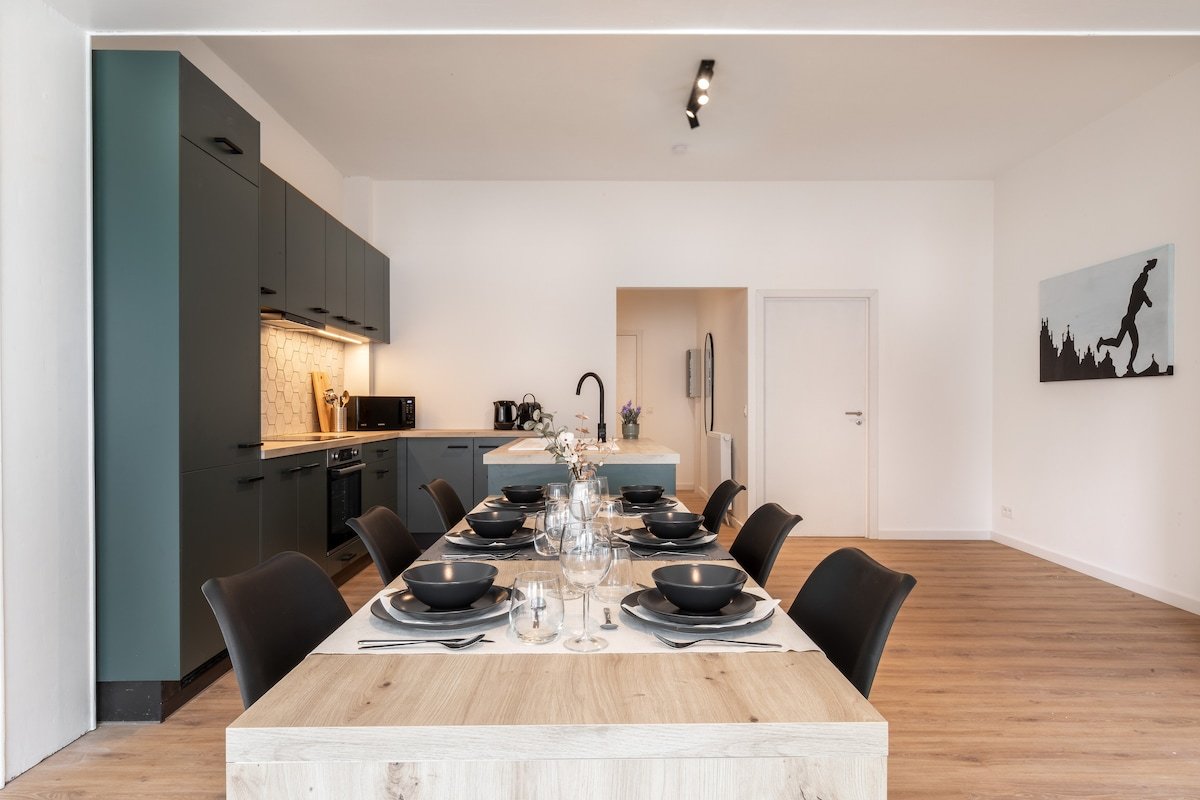 Ruim appartement met zicht op de Kathedraal gallery image 5