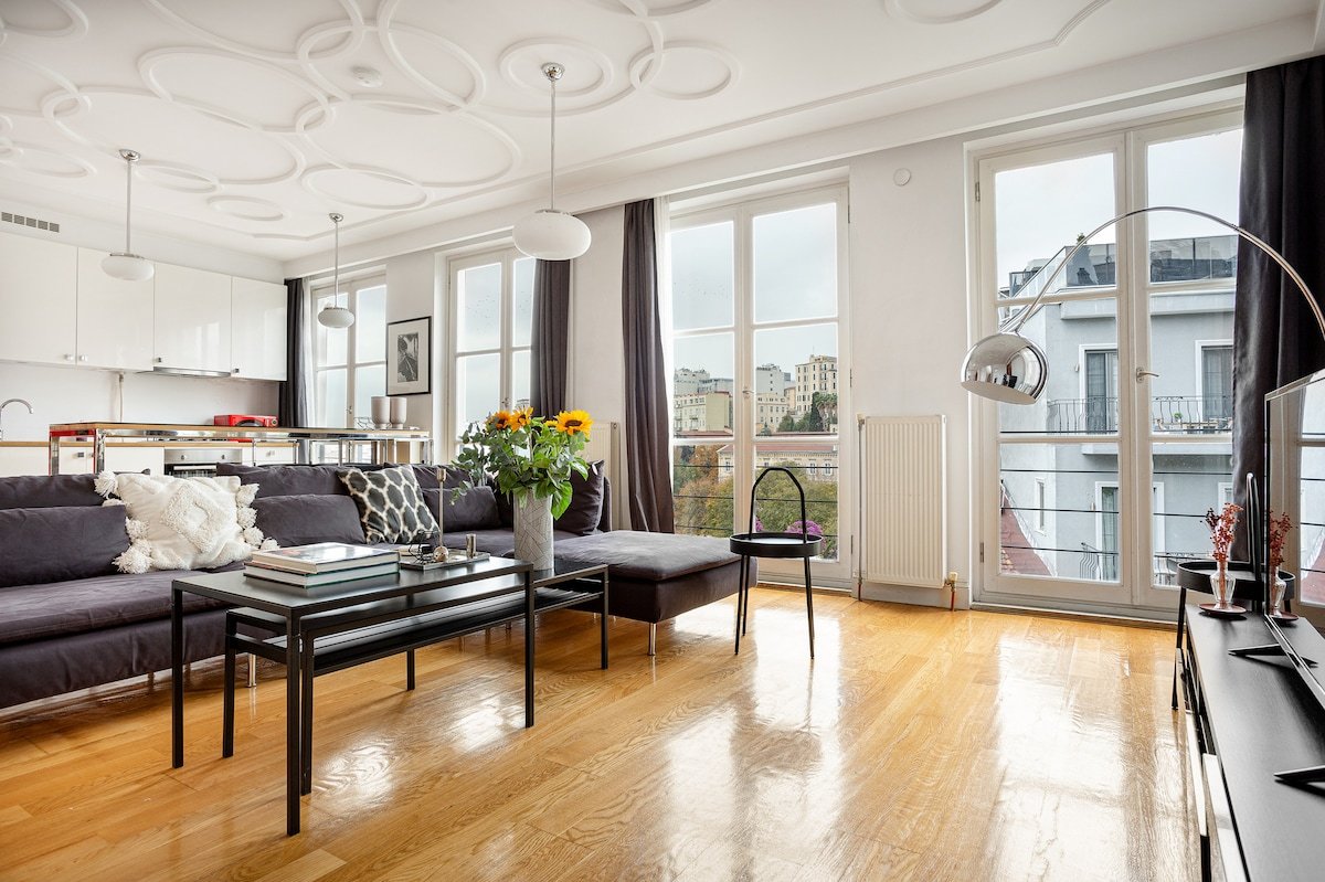 Triplex Urban Roof Terrace 2BR – 2,5BA – View gallery image 2