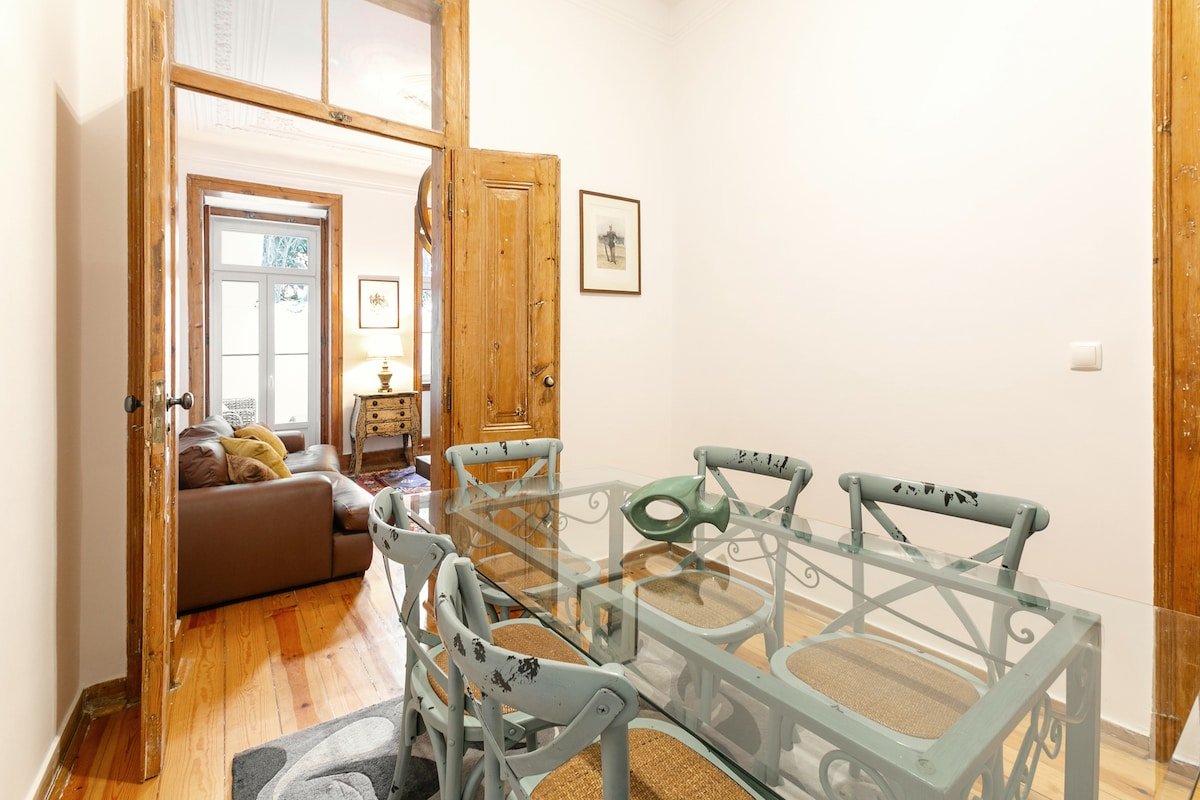 Amazing 3 Bedroom and 3 Bathroom Apt with Pateo gallery image 4