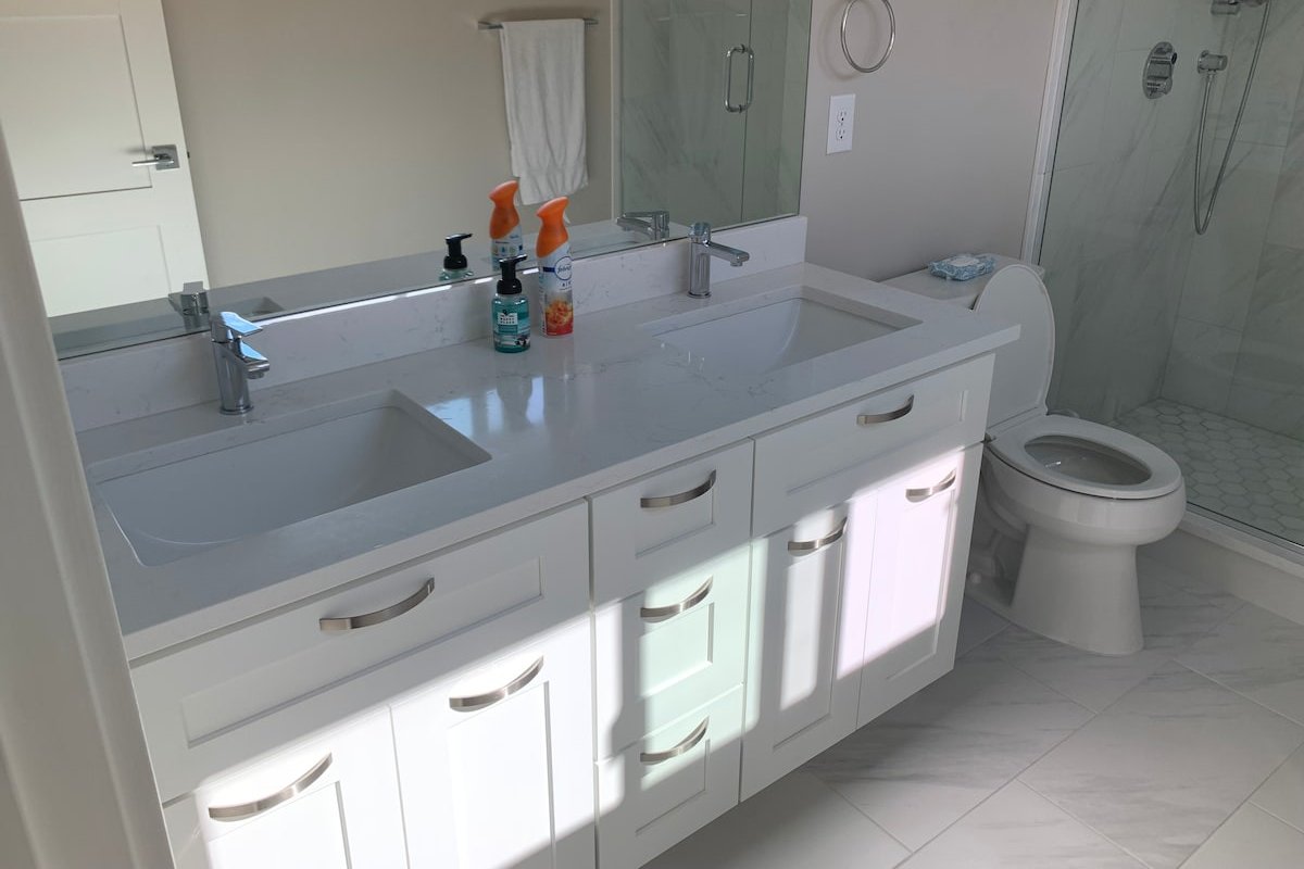 Upscale Modern 3BD Townhouse – Walk to Stadium gallery image 3