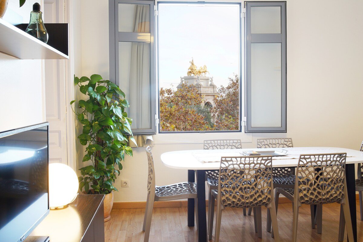 LOST GARDEN – Strategic location, Top views gallery image 4