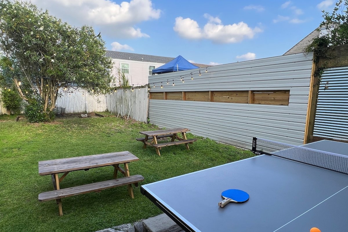 Home Steps to Frenchmen St with Big Yard gallery image 5