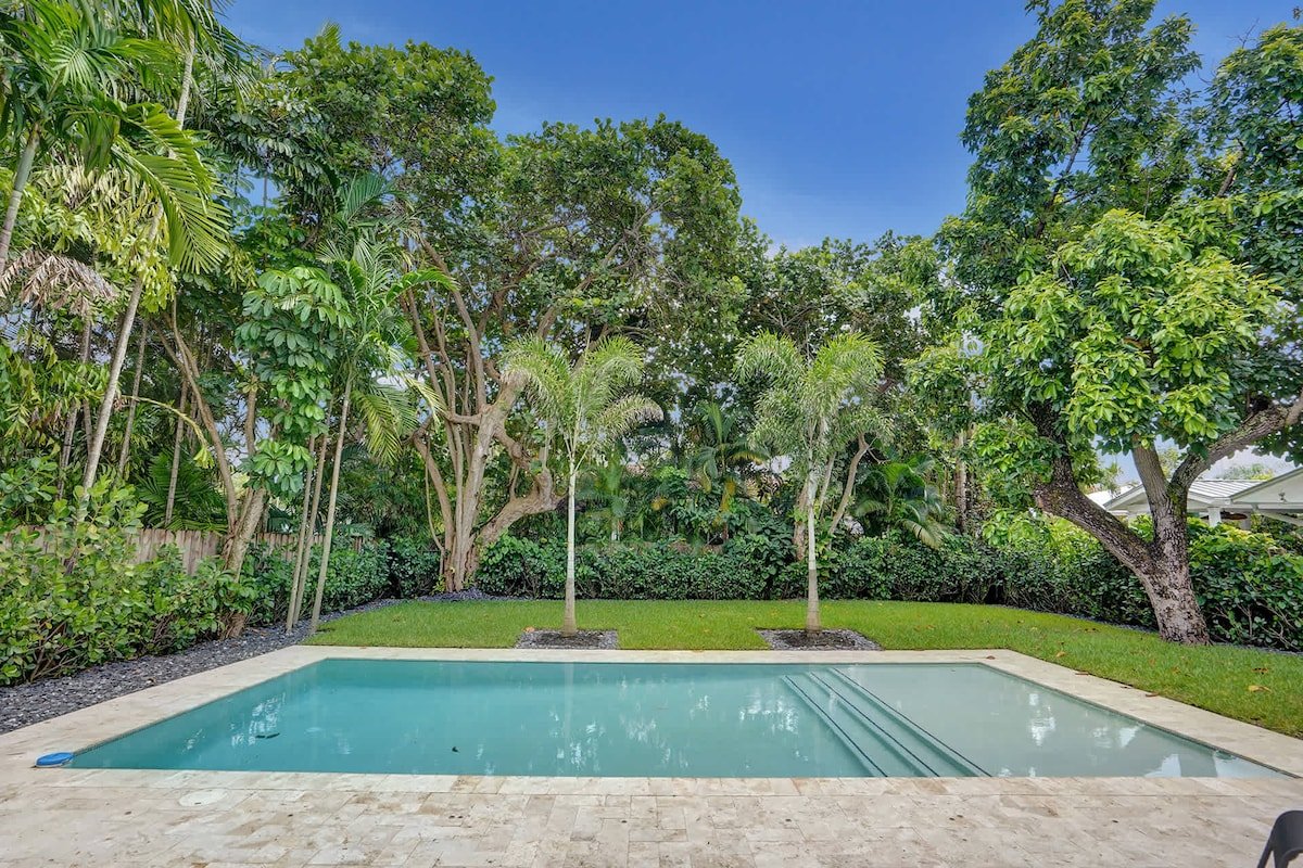 hibiscus house gallery image 2