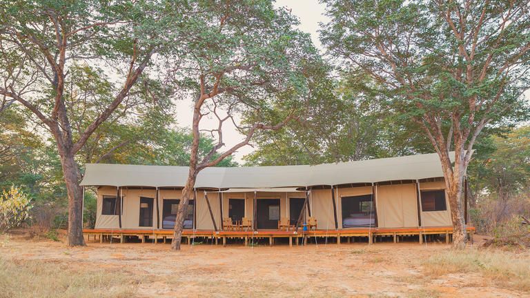 Verney's Camp Luxury Family Tent(s)