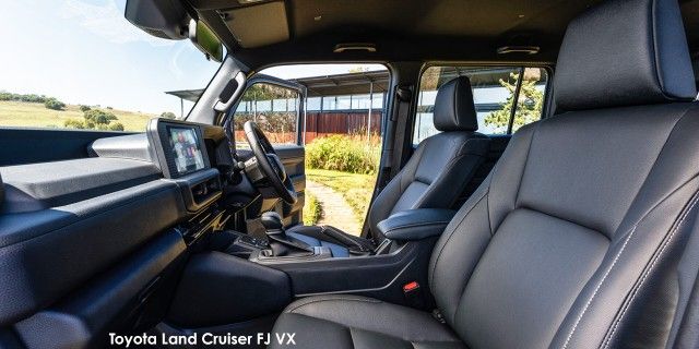 TOYOTA L/CRUISER FJ 2.7 VX A/T - 20 
