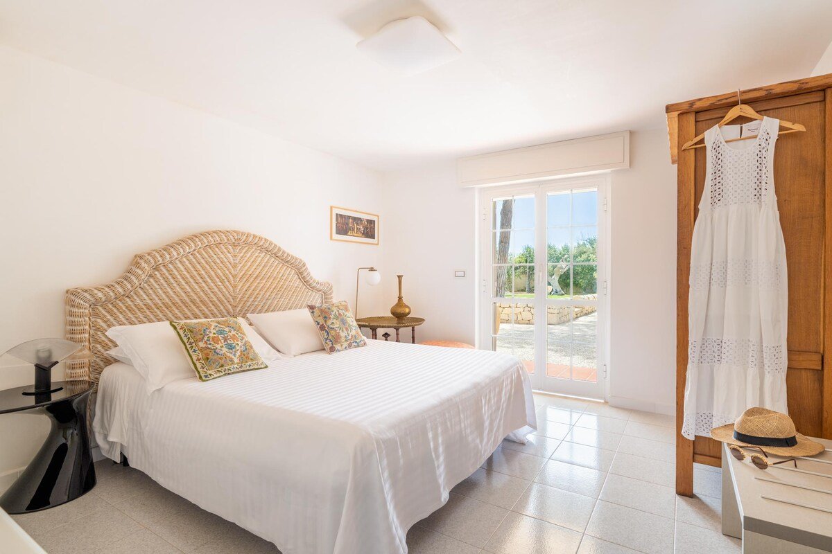 Villa Mary , exclusive villa on the beach gallery image 3