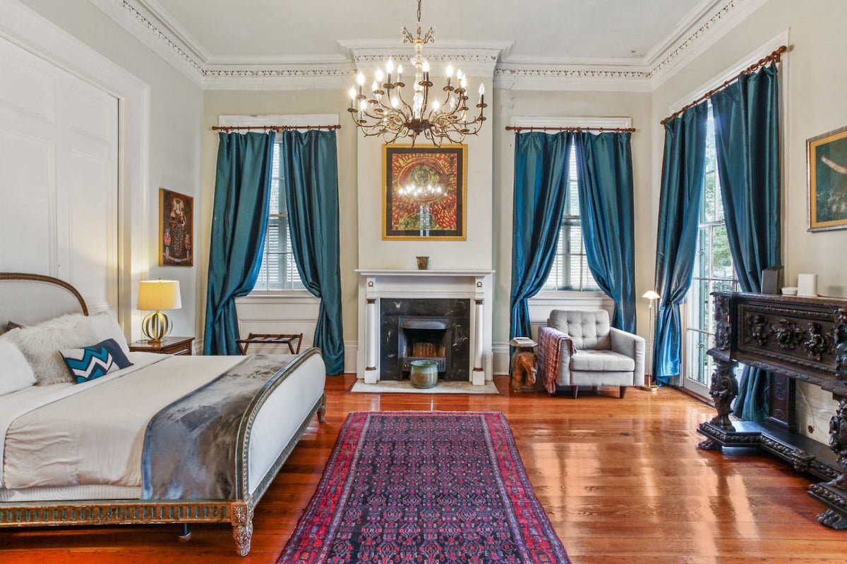 Pedigreed Upscale Home Blends History & Luxury gallery image 4