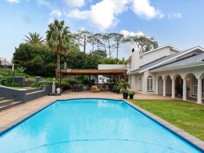 Heart of Constantia Winelands