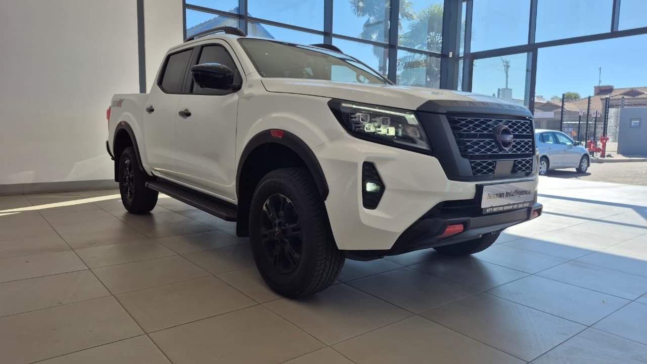 NISSAN NAVARA 2.5DDTI PRO-4X 4X4  for Sale in South Africa