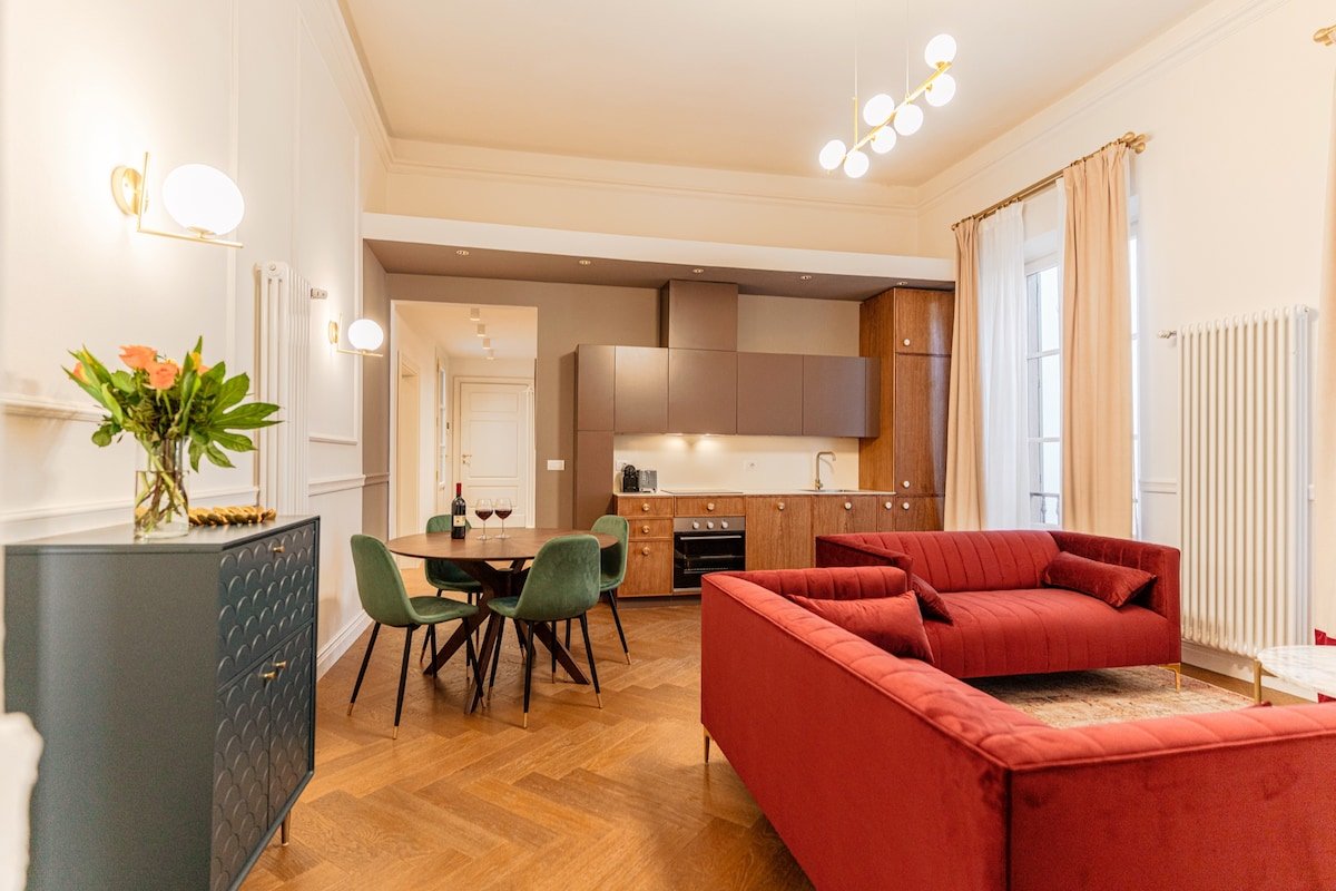 Luxury Secret Garden View gallery image 2