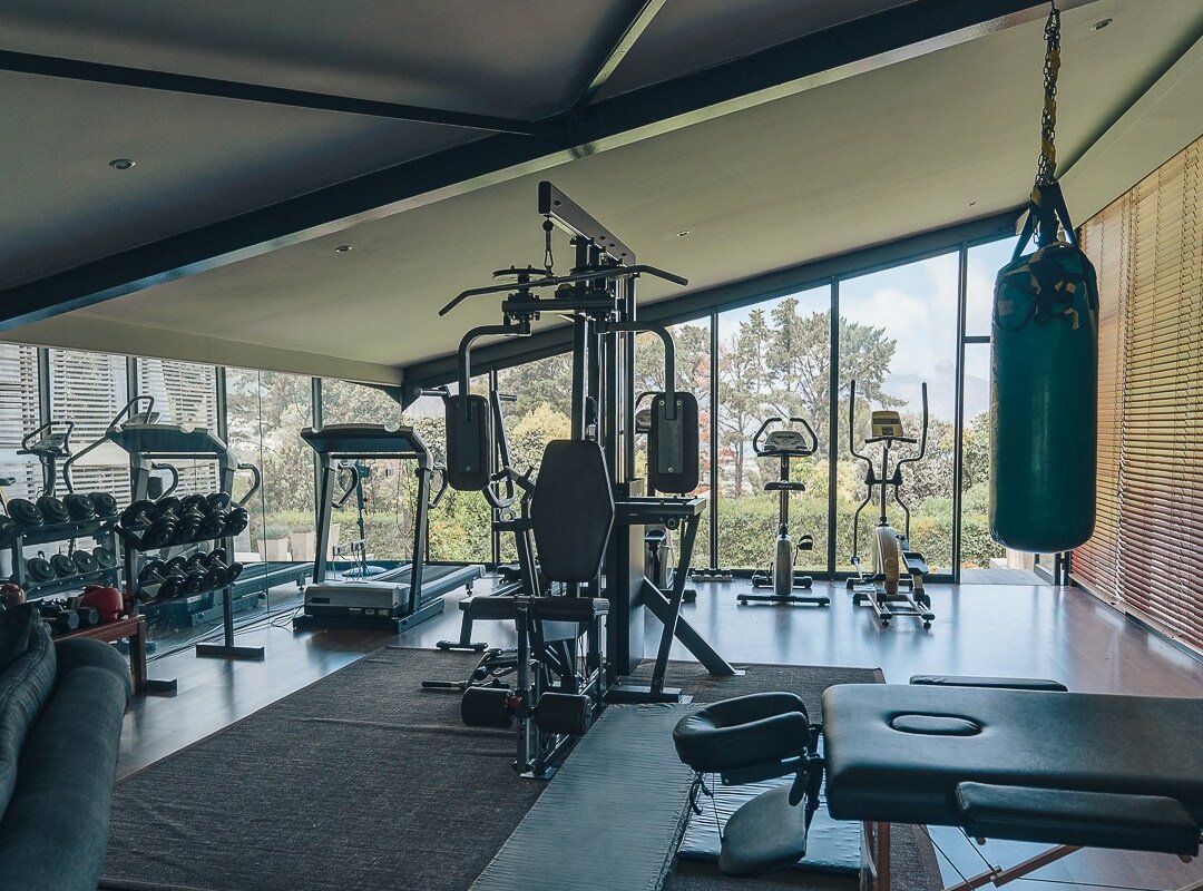 Sea and Mountain Views/Gym/Pool/BBQ gallery image 5