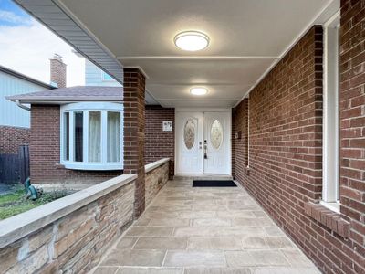 Family Retreat: Scarborough Gem