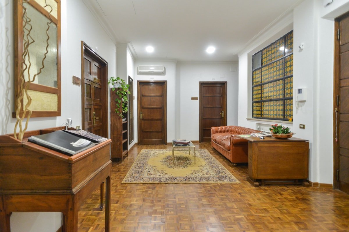 Appartamento 6 camere en suite centro Roma+Garage gallery image 2