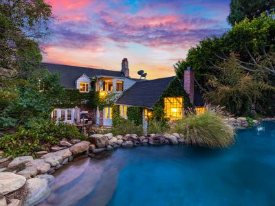 Lagoon Retreat by Villaway – 15% Holiday Off