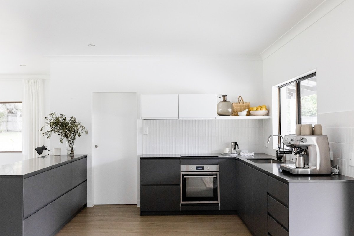 The Lake House gallery image 5