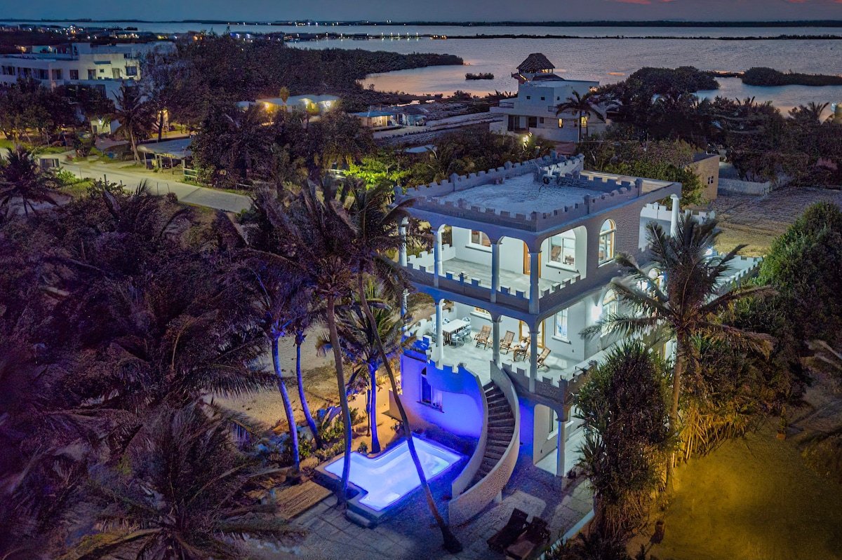 Sandcastle Oceanfront Home with stunning views gallery image 2