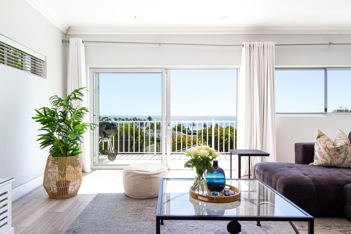 Walk to beach, 3 Bedroom villa with private pool.