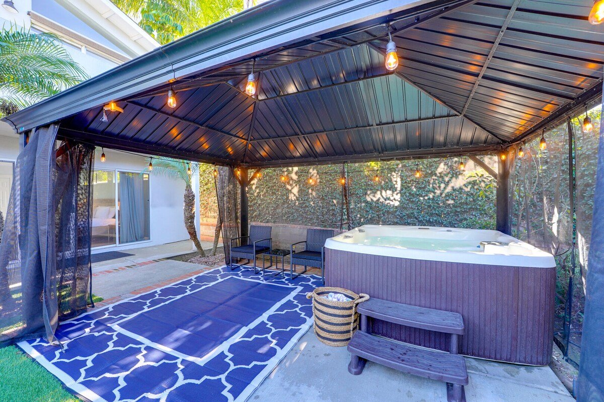 Shores Villa – Spa, Fire Pit, AC, Dream Yard gallery image 4