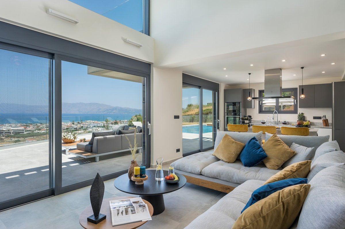 Villa Thea, sea view, pool, close to beach, BBQ gallery image 4