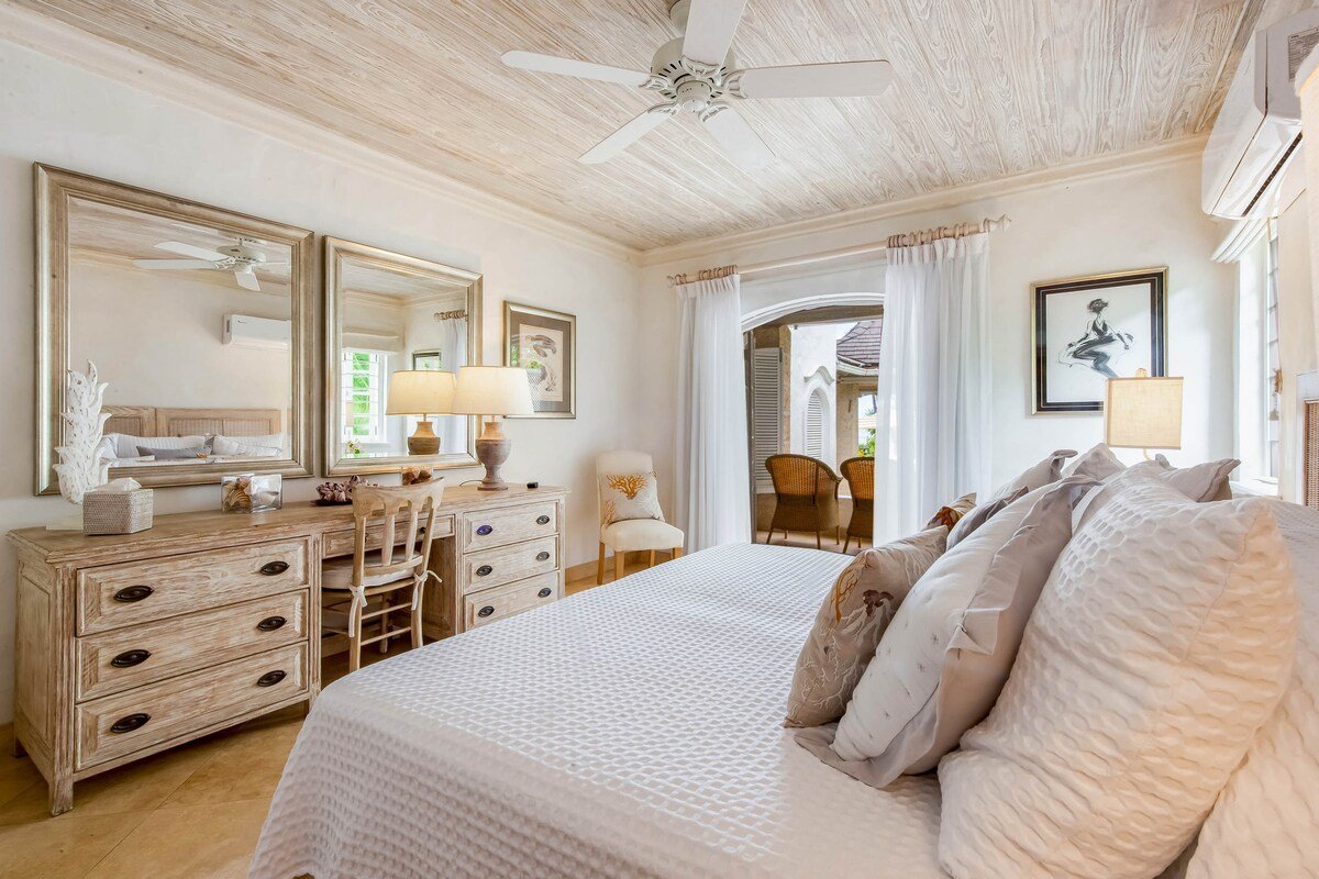 Ixoria gallery image 5