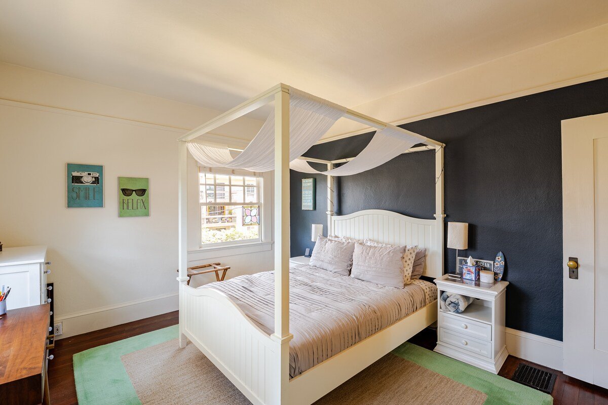 Pristine Craftsman home near Lake Merritt gallery image 5